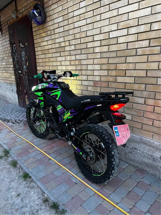 Продам Shineray 300