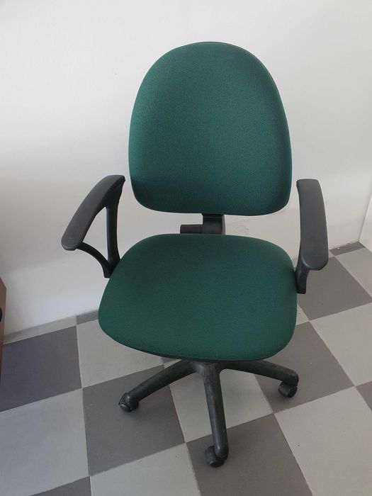 2 Cadeiras giratórias