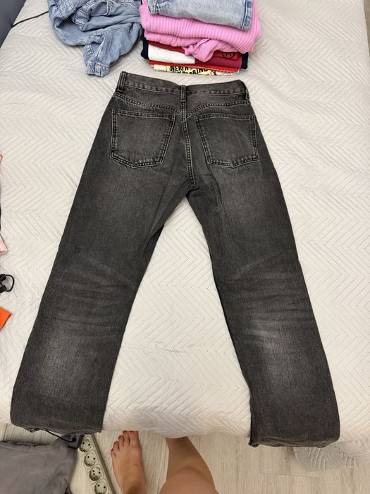 Джинси  Straight в ідеальному стані , 34 розмір, Zara