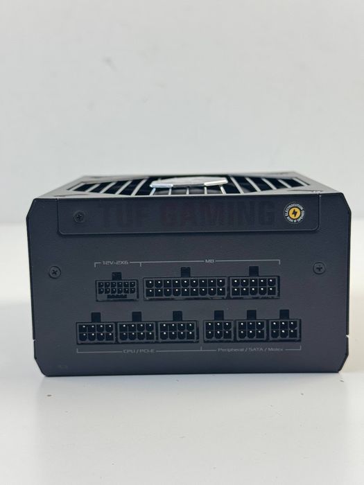 Блок живлення ASUS TUF Gaming 850W Gold (ATX, 850 Вт, 80 PLUS Gold, повністю модульний) (90YE00S2-B0NA00)
