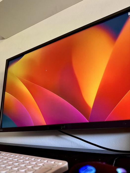 Monitor BENQ seminovo