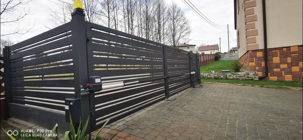 Napędy do bram przesuwnych 2 skrzydłowych garażowych