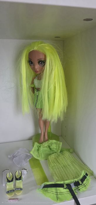 Laleczki Rainbow High, stan idealny