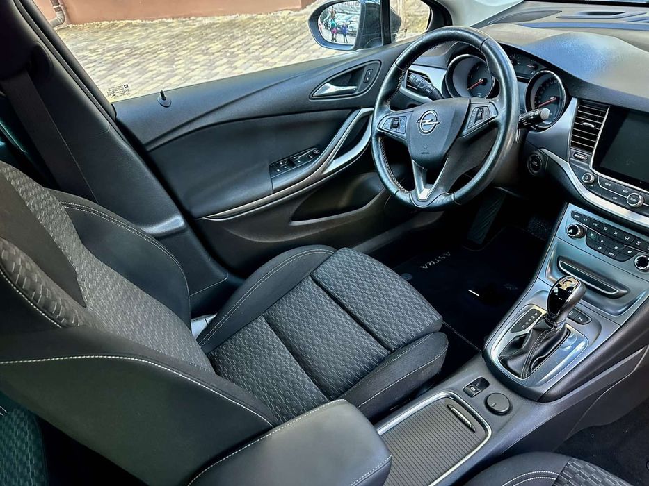 Продам Opel Astra K 2017р