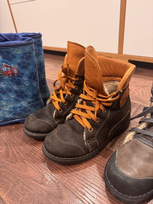 Дитяче взуття нове і б/в недорого