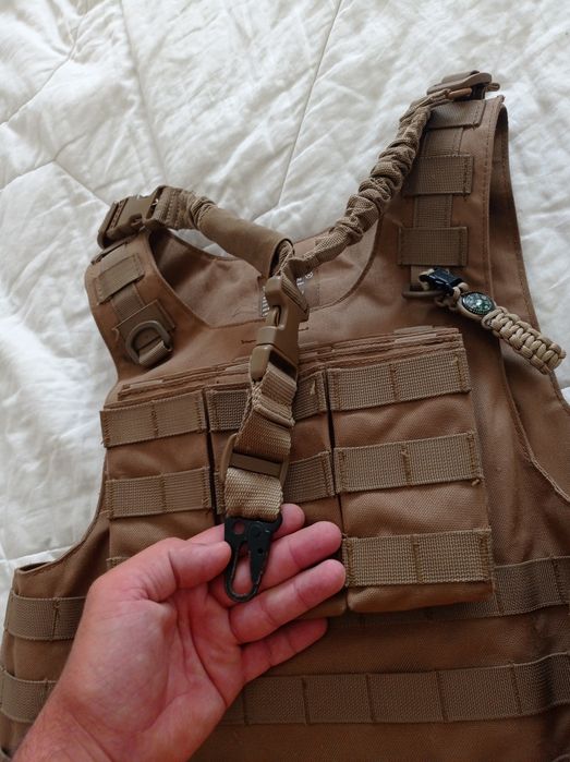 Colete de airsoft em camel