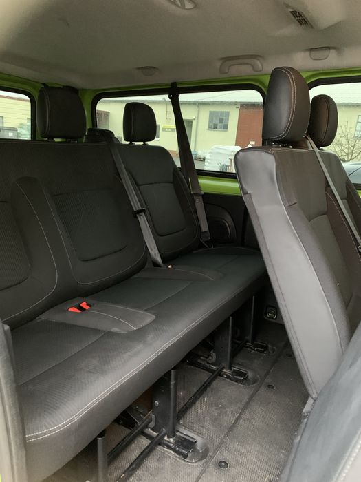 Wynajmę Busa 9 osobowego Renault Trafic DŁUGI