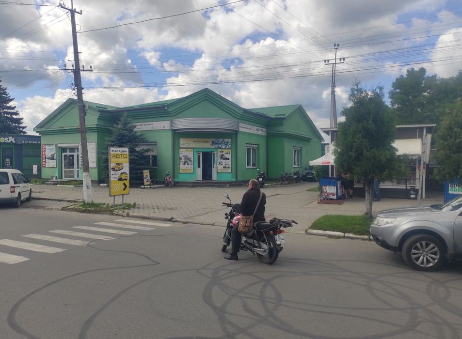 Продаж комерційного приміщення 181,3 м² у центрі смт Рокитне (Рівненська область)