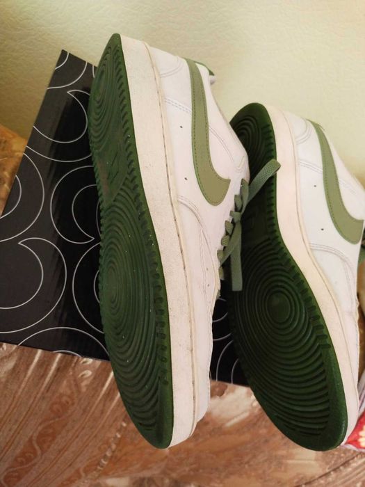 Кросівки чоловічі nike court vision білі шкіряні 42,5 устілка 27см