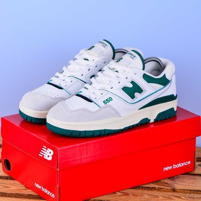 (1980) Чоловічі Кросівки New Balance 550 білі з хакі (41-45)