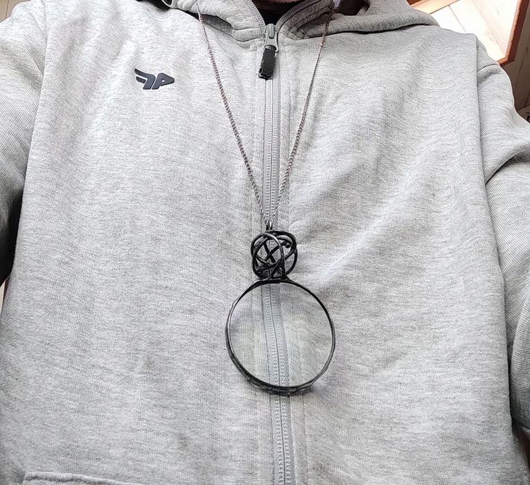 Kula - wisior lupa na łańcuszku