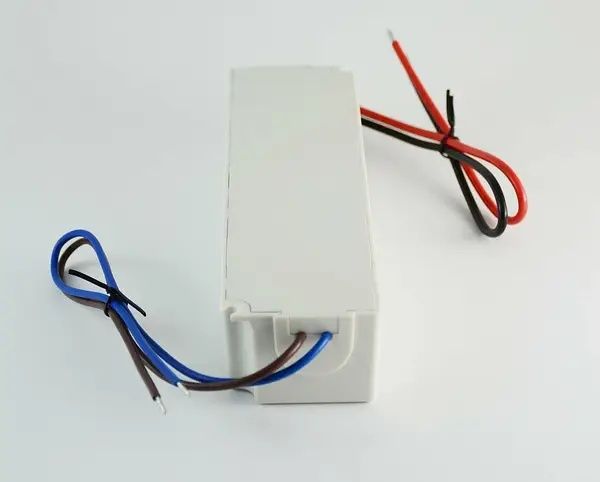 Блок питания Mean Well 100W 12V 8.5A IP67 LPV-100-12