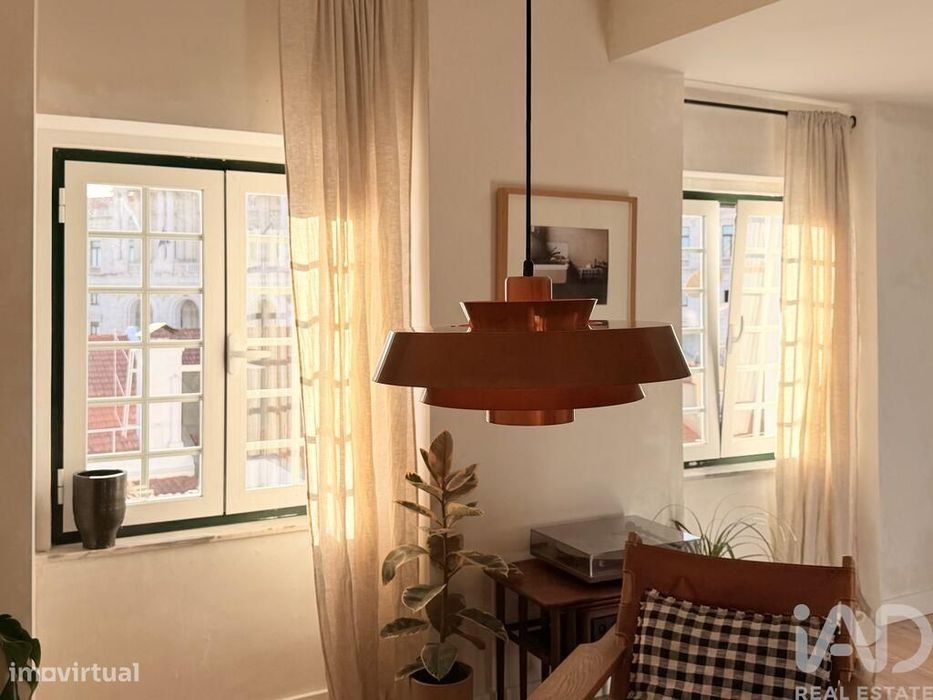 Apartamento T2 em Misericórdia de 62,2 m2
