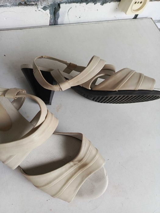 Босоніжки 42 розмір Устілка 27 см