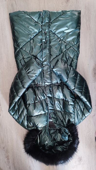 Błyszcząca zielona kurtka zimowa płaszczyk 34 XS Mohito