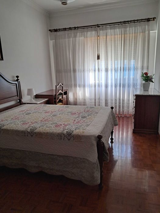 Arrenda se Quarto independentemente em Odivelas m Odivelas