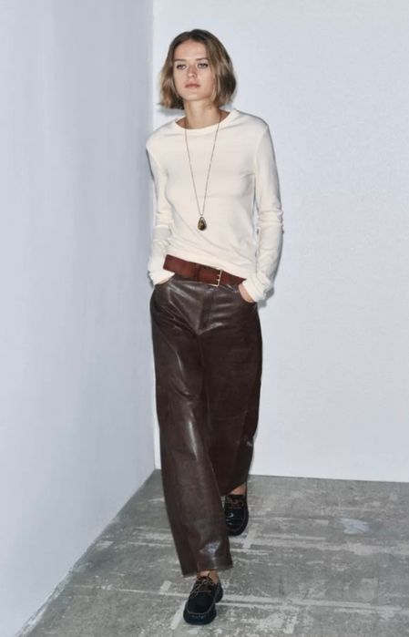 Zara zw collection брюки штани зі штучної шкіри. Трендовий колір. New