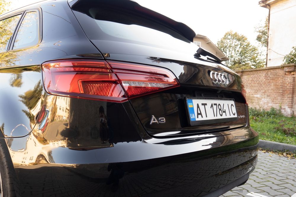 Audi A3 E-tron Sportback Hybrid Ауді А3 Етрон Електро