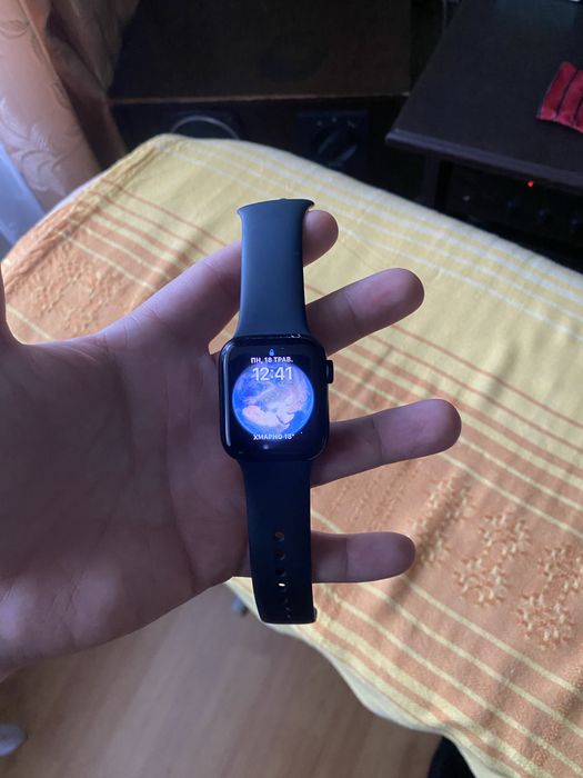 Продам Apple wotch se 2