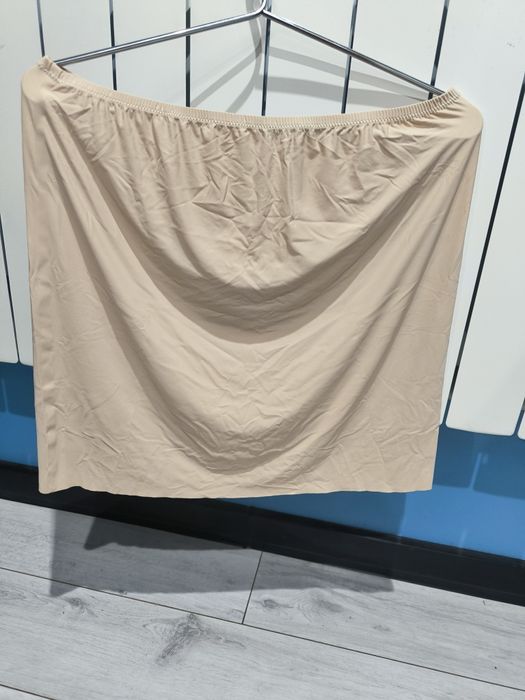 Halka pod spódnicę