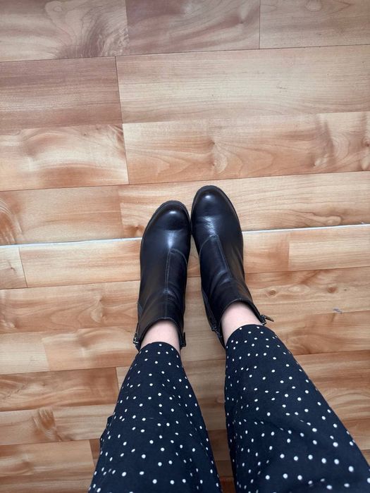 Жіночі сапожки полусапожки черевики Vagabond Shoemakers

Розмір: 39 (E