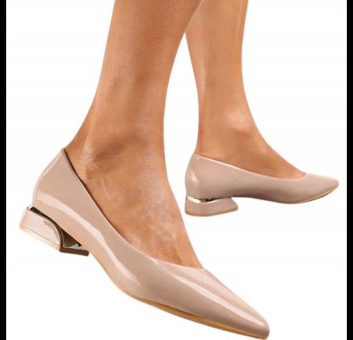 Beżowe baleriny / czółenka Mulanka – rozmiar 39 – NOWE