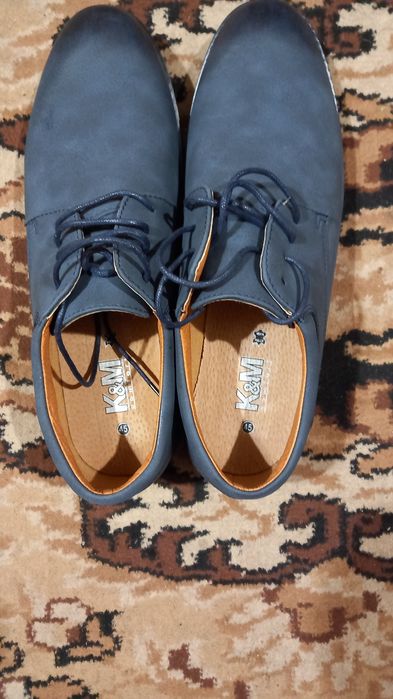 Продам туфли новые