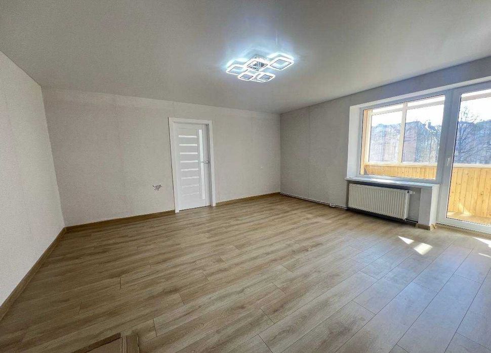 Продам 4к квартиру в самому Центрі.Готова до проживання.Вул П.Орлика