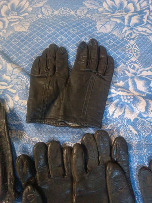 Продаю перчатки б/у, времени СССР