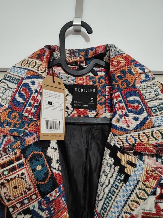 Nowy płaszcz marki medicine Boho etno aztecki