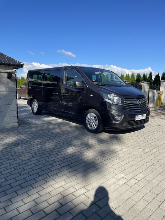 Opel vivaro long 2018 r 1.6 biturbo 125 9 osobowy Bezwypadkowy