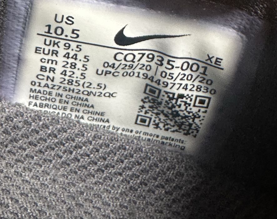 Buty do biegania Nike Air Zoom Pegasus 37 Shield – CQ7935-001, Roz. 44,5