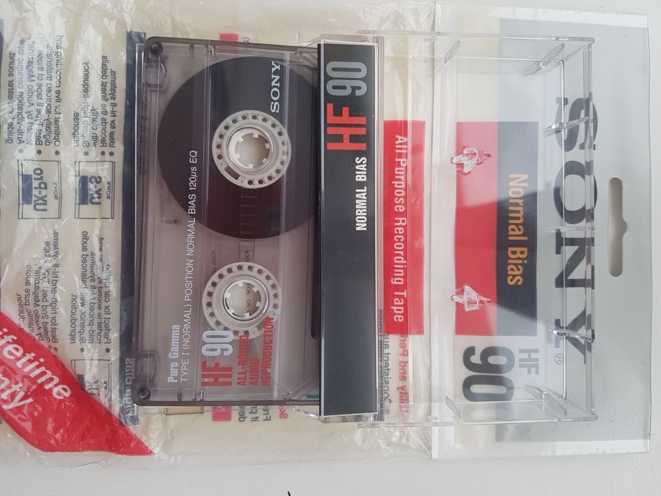 Продается аудио кассета SONY HF90