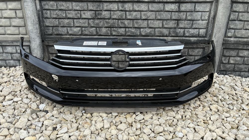 Zderzak przedni COMFORTLINE LC9X spryski + 4xPDC VW Passat B8 3G 14-