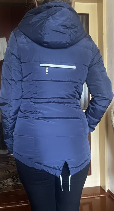 Жіноча демісезонна куртка