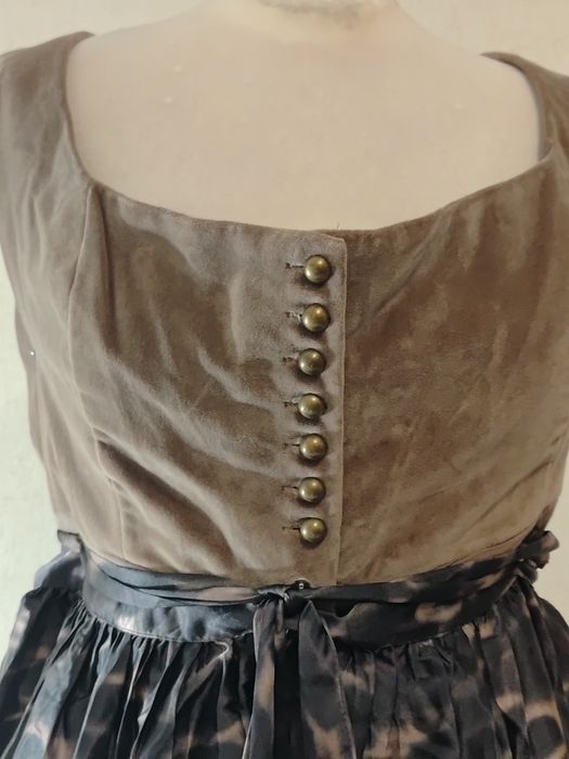 Strój przebranie ludowe biesiada dożynki Oktoberfest rozmiar 52