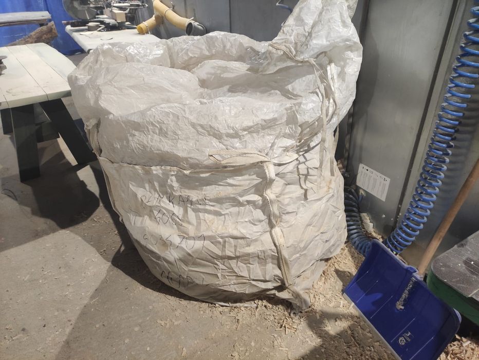 Trociny SUCHE troty wióry heblowiny Biomasa Opał BIG BAG