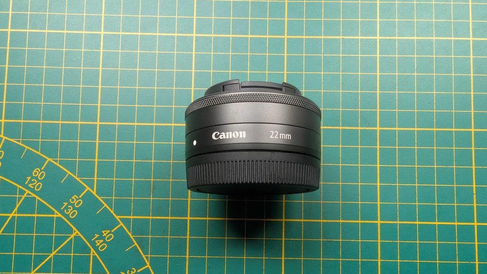 Canon EF-M 22mm f/2 STM