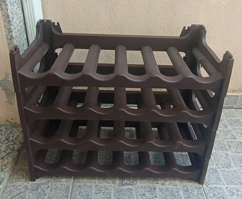 Gagafeira  para 24 garrafas