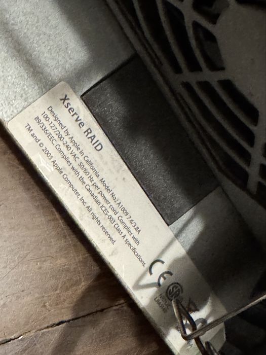 Apple XServe RAID  A1009