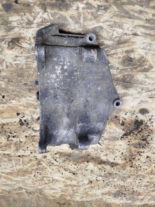 Кронштейн генератора Mercedes w202 R1111550135 мерседес