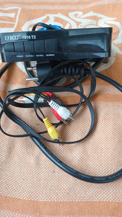 Приставка ТВ 2 на телек