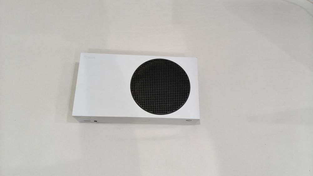 Sprzedam Xbox series S 512 GB