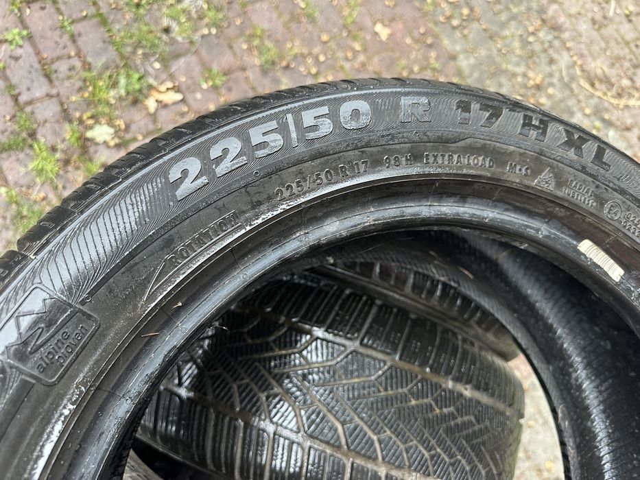 Шини зима 225/50 R17 Semperit резина комплект