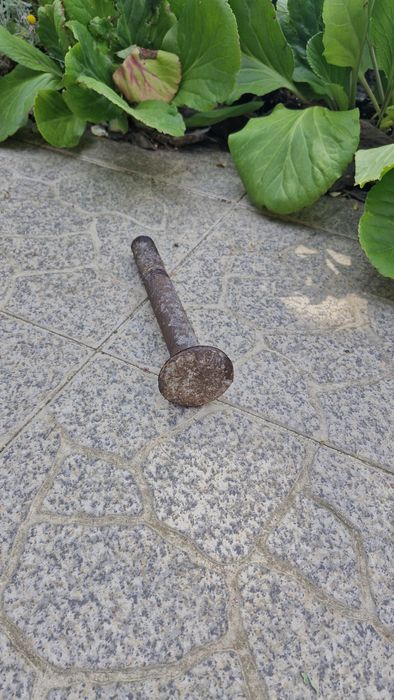 Parafuso gigante de ferro