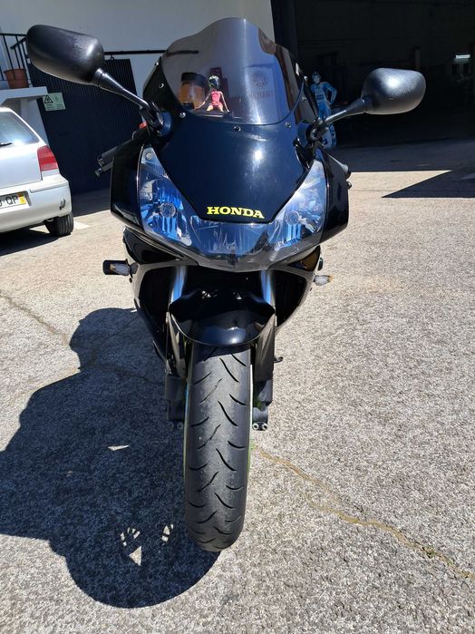 Honda CBR 954 impecável