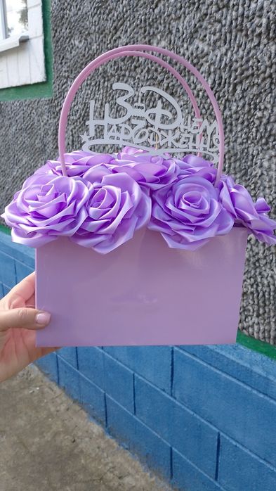 Корзини з атласної стрічки