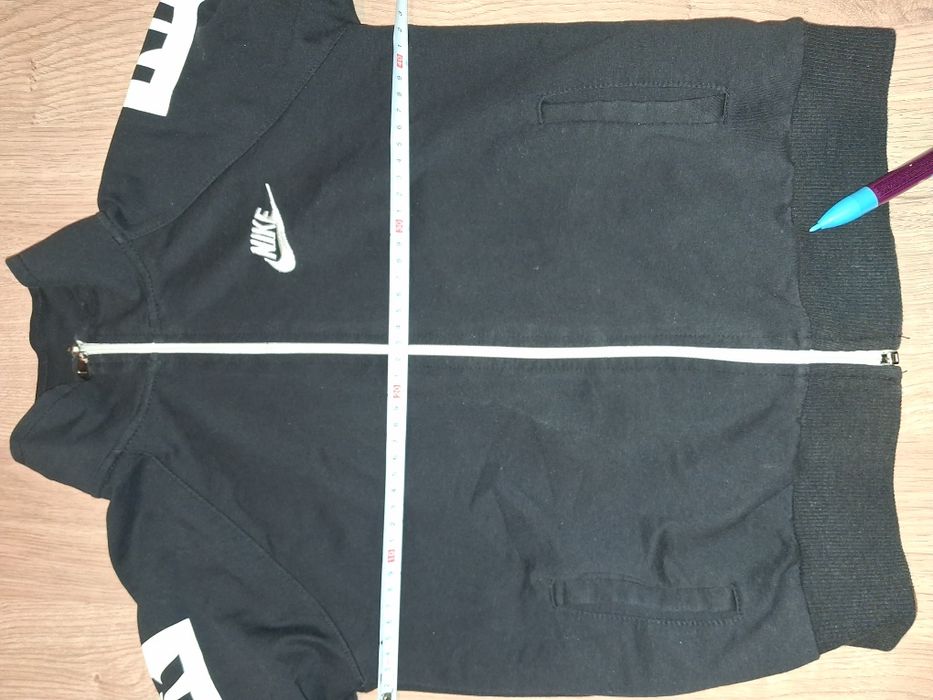Bluza rozpinana Nike rozmiar 128/134