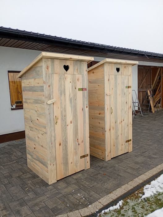 Wychodek szalet toaleta drewniana WC ogrodowe kibel ustęp latryna