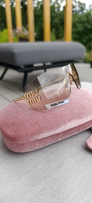 Okulary przeciwsłoneczne MIU MIU nowość 2026/2027